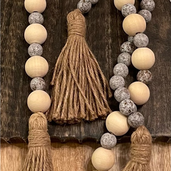 Wood Bead Garland in Painted Gray NWOT - Picture 3 of 4